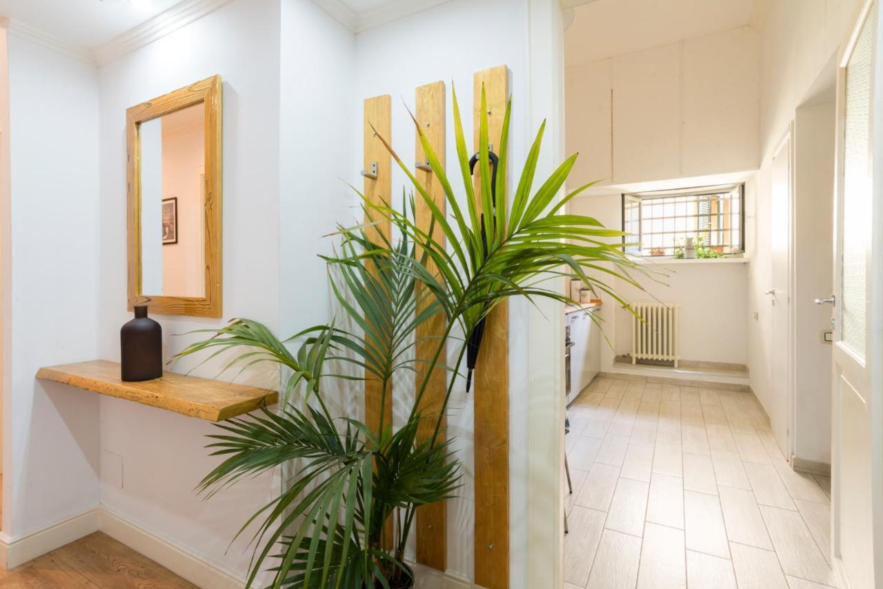 Tiber Majesty 25 Piazza Del Popolo Apartment Rome Bagian luar foto